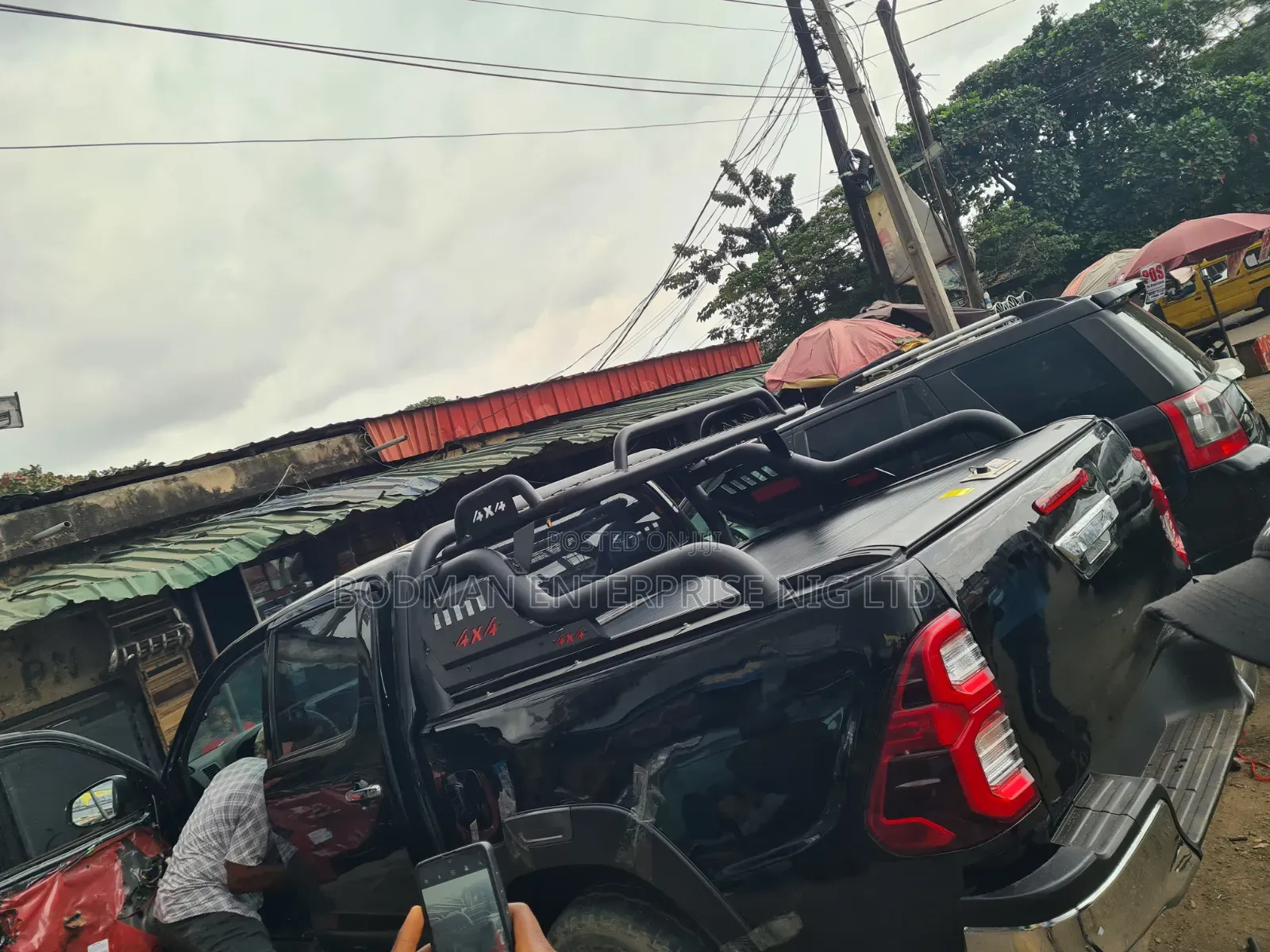 Rolling Boot Cover With Off-Road Bar for Toyota Hilux:;* 7