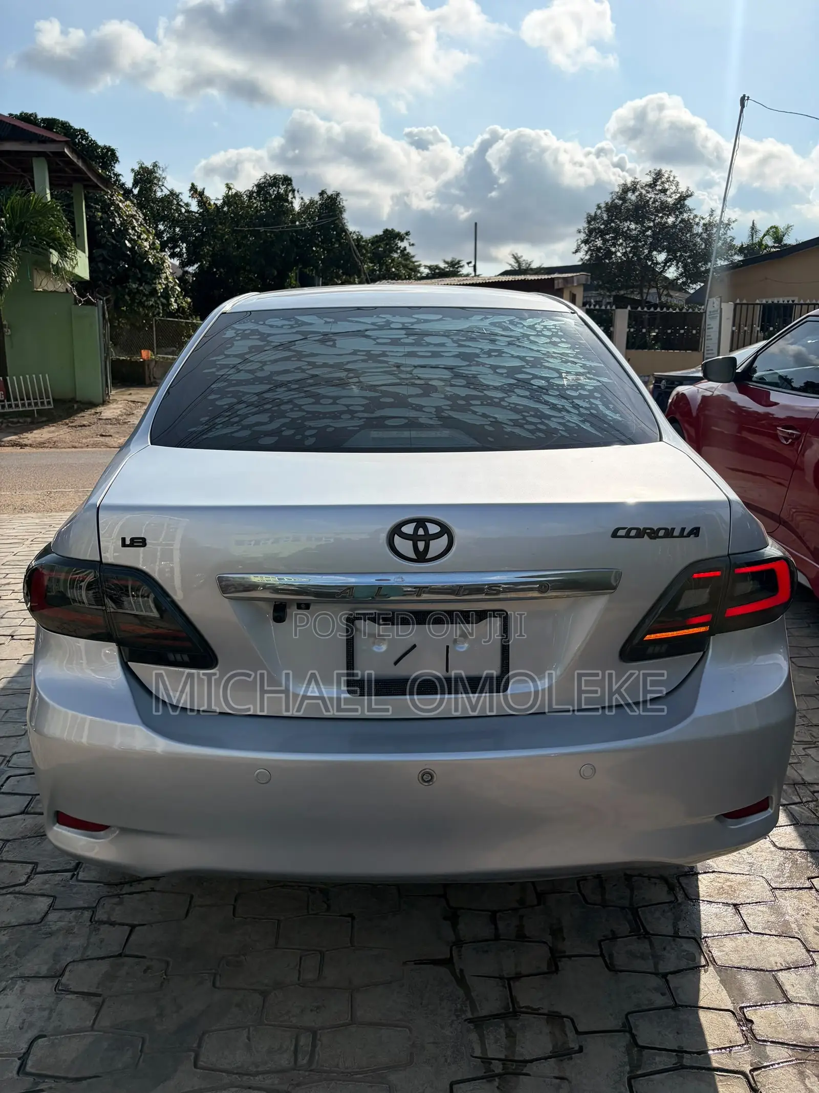 Toyota Corolla LE 4dr Sedan (1.8L 4cyl 4A) 2010 Silver