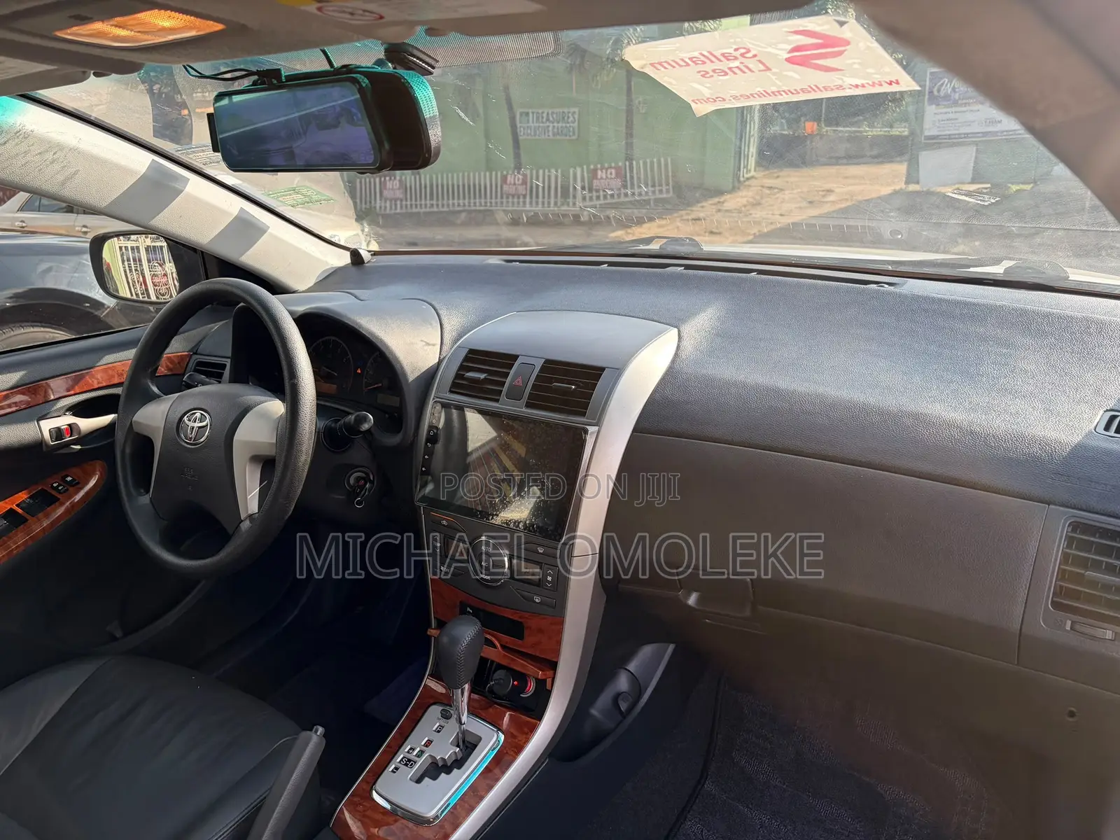 Toyota Corolla LE 4dr Sedan (1.8L 4cyl 4A) 2010 Silver