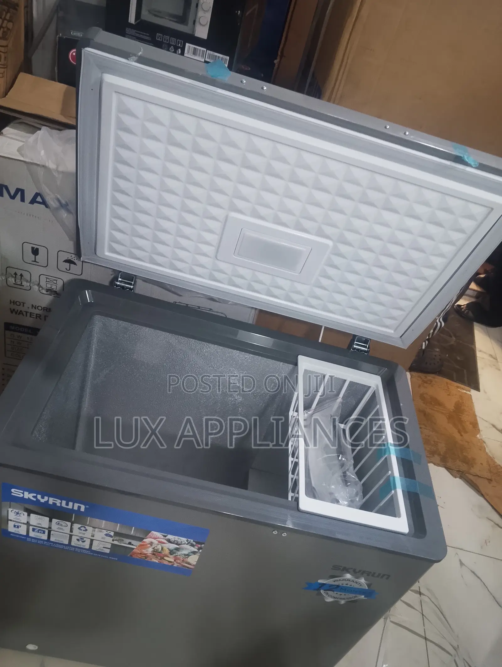SKYRUN BD-155HNW 155L Freezer for Home Business