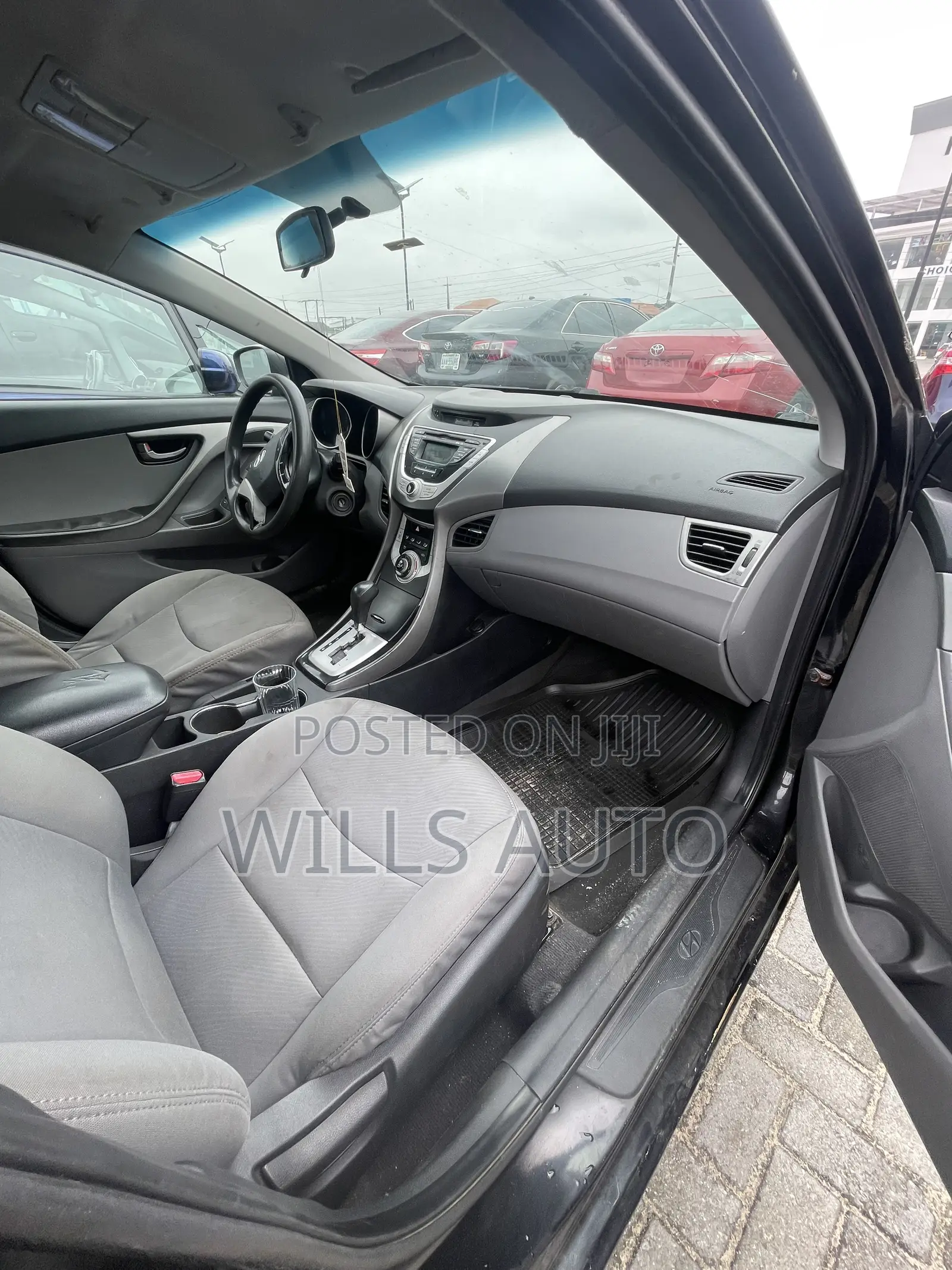 Hyundai Elantra 2012 Black