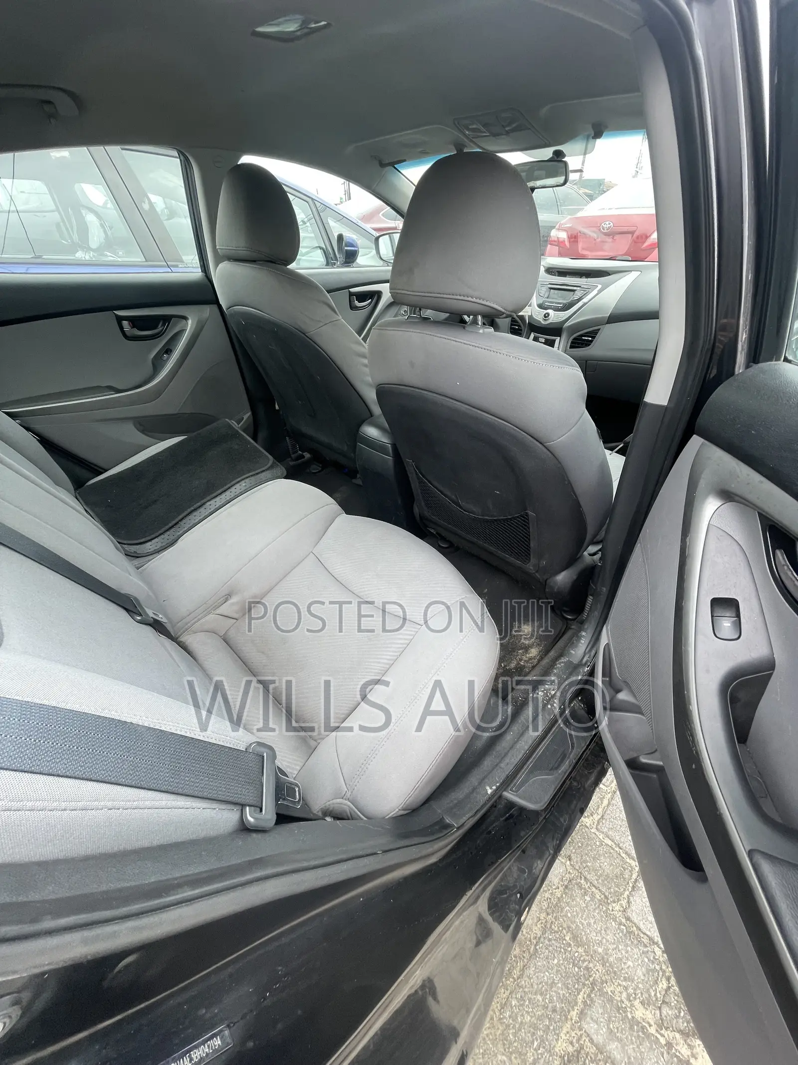 Hyundai Elantra 2012 Black