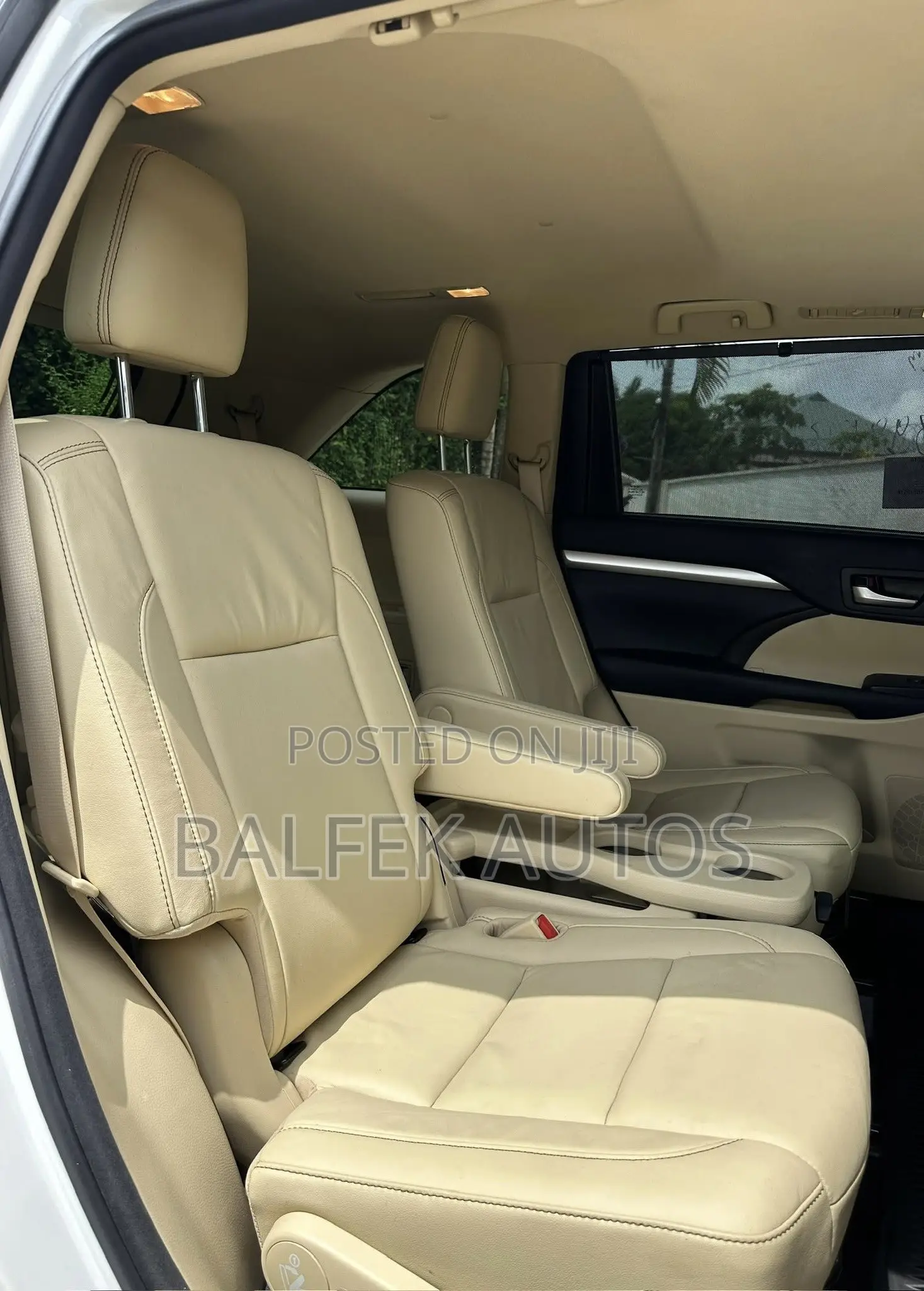 Toyota Highlander XLE 4x4 V6 (3.5L 6cyl 8A) 2017 White