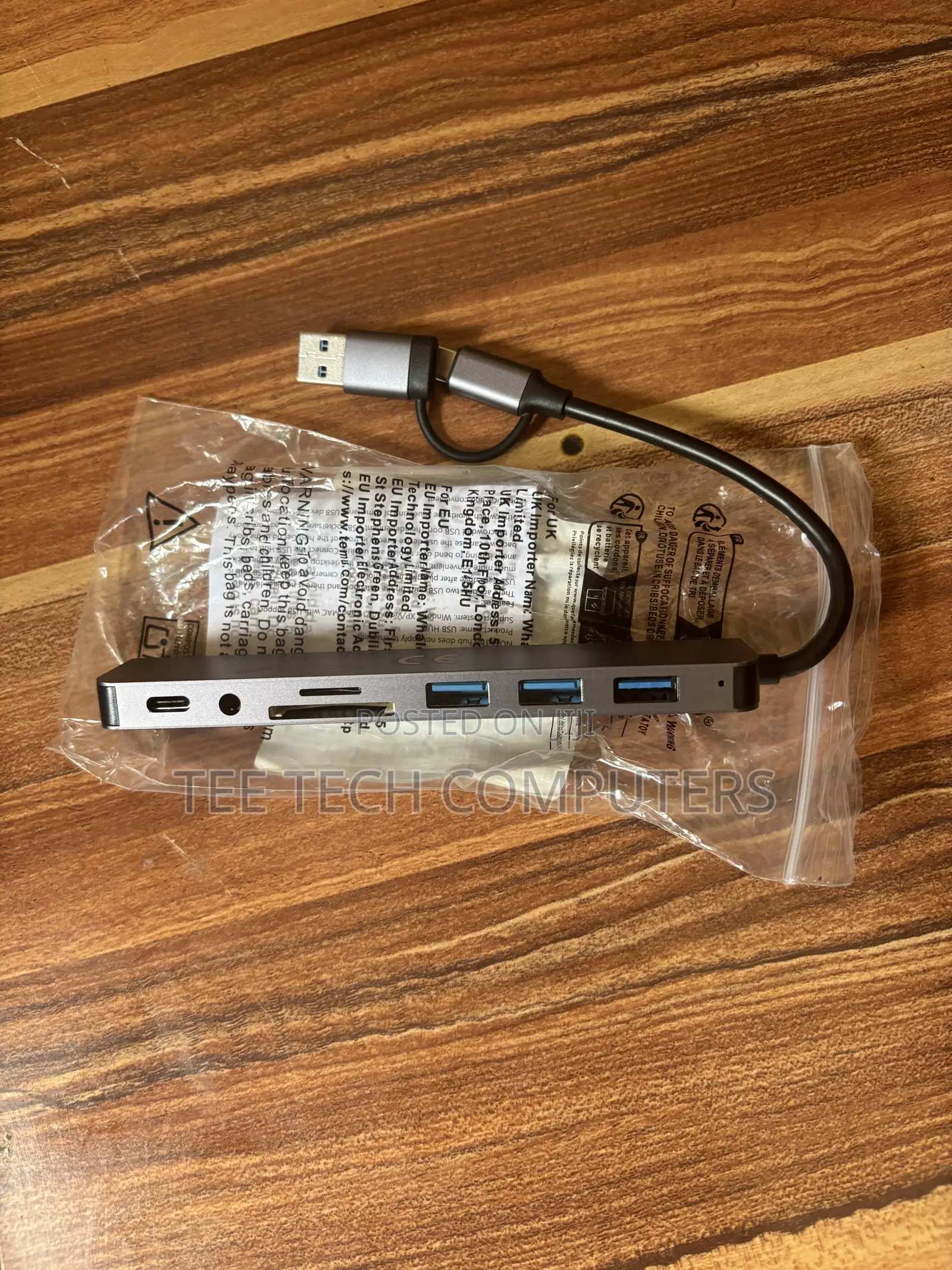 USB Extender With 8 Ports. USB and Type C