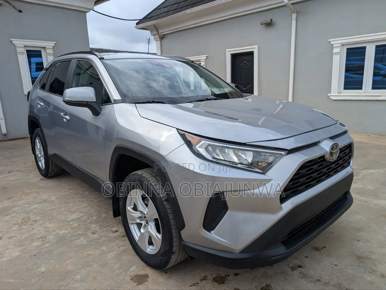 Toyota RAV4 LE 2022 Gray