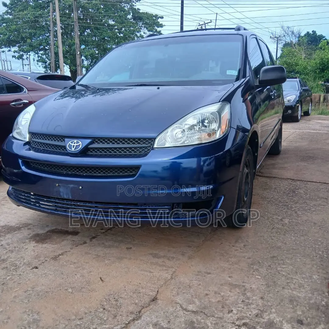 Toyota Sienna LE FWD (3.3L V6 5A) 2004 Blue