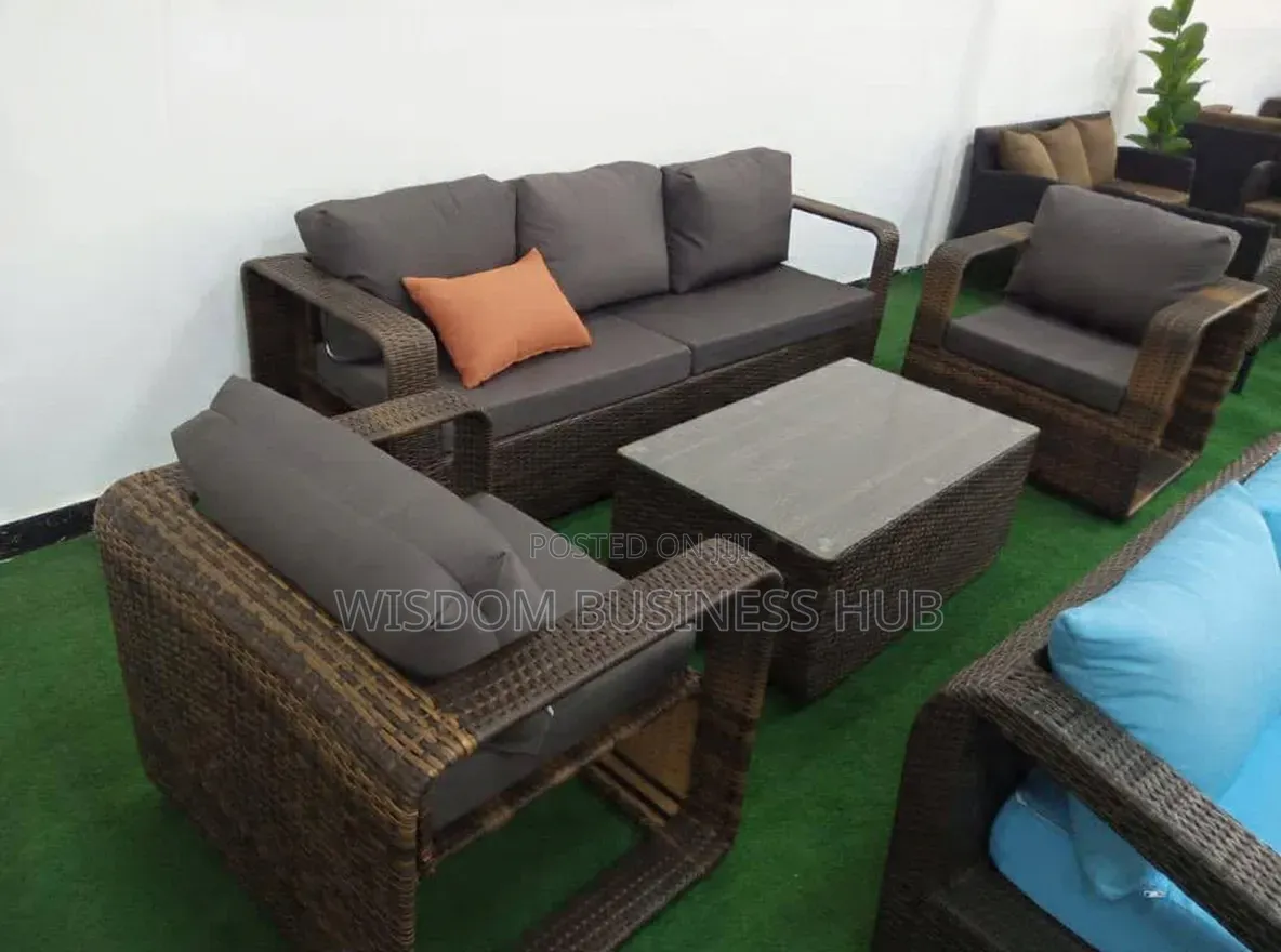4-Piece Synthetic Wicher Lounge Set