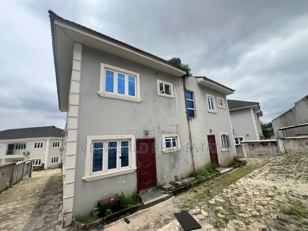 3bdrm Duplex in Jericho Gra for rent