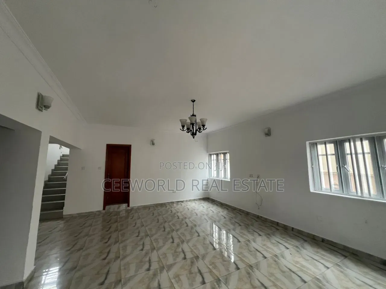 3bdrm Duplex in Jericho Gra for rent