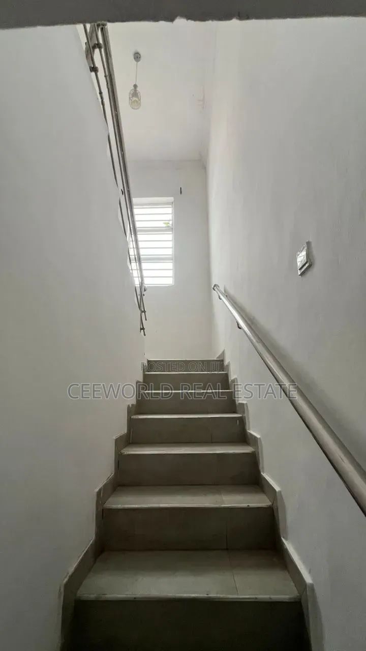 3bdrm Duplex in Jericho Gra for rent