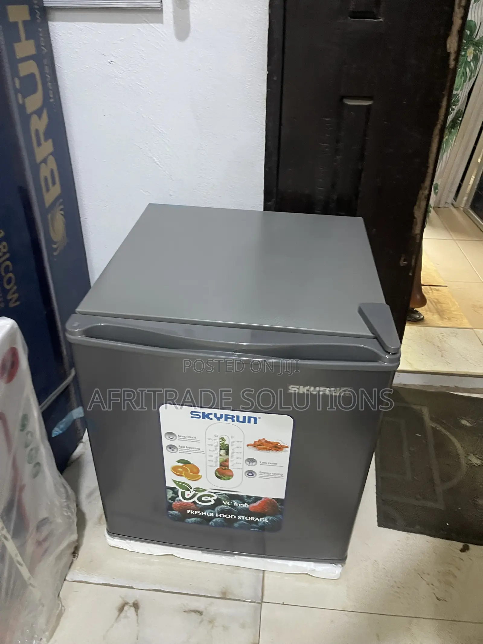 Skyrun 48L Single Door Bedroom Fridge