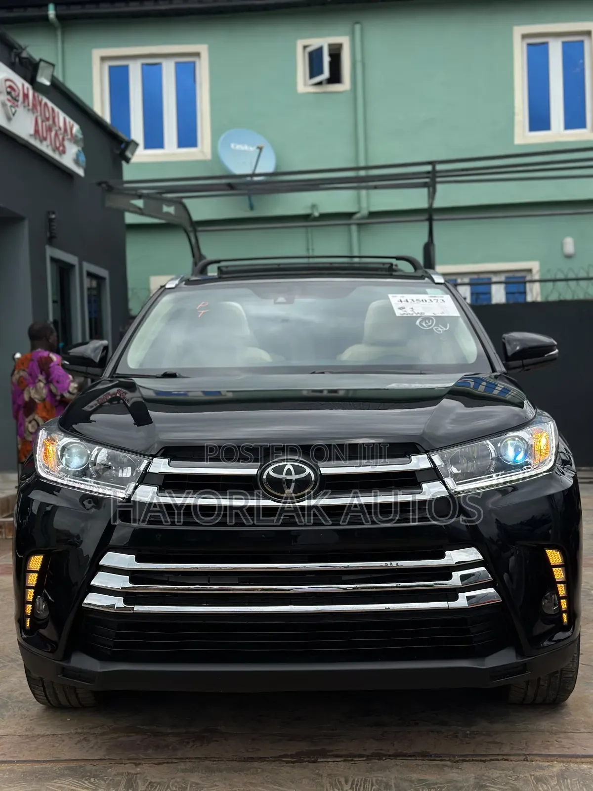 Toyota Highlander Limited Platinum 4dr SUV AWD (3.5L 6cyl 6A) 2015