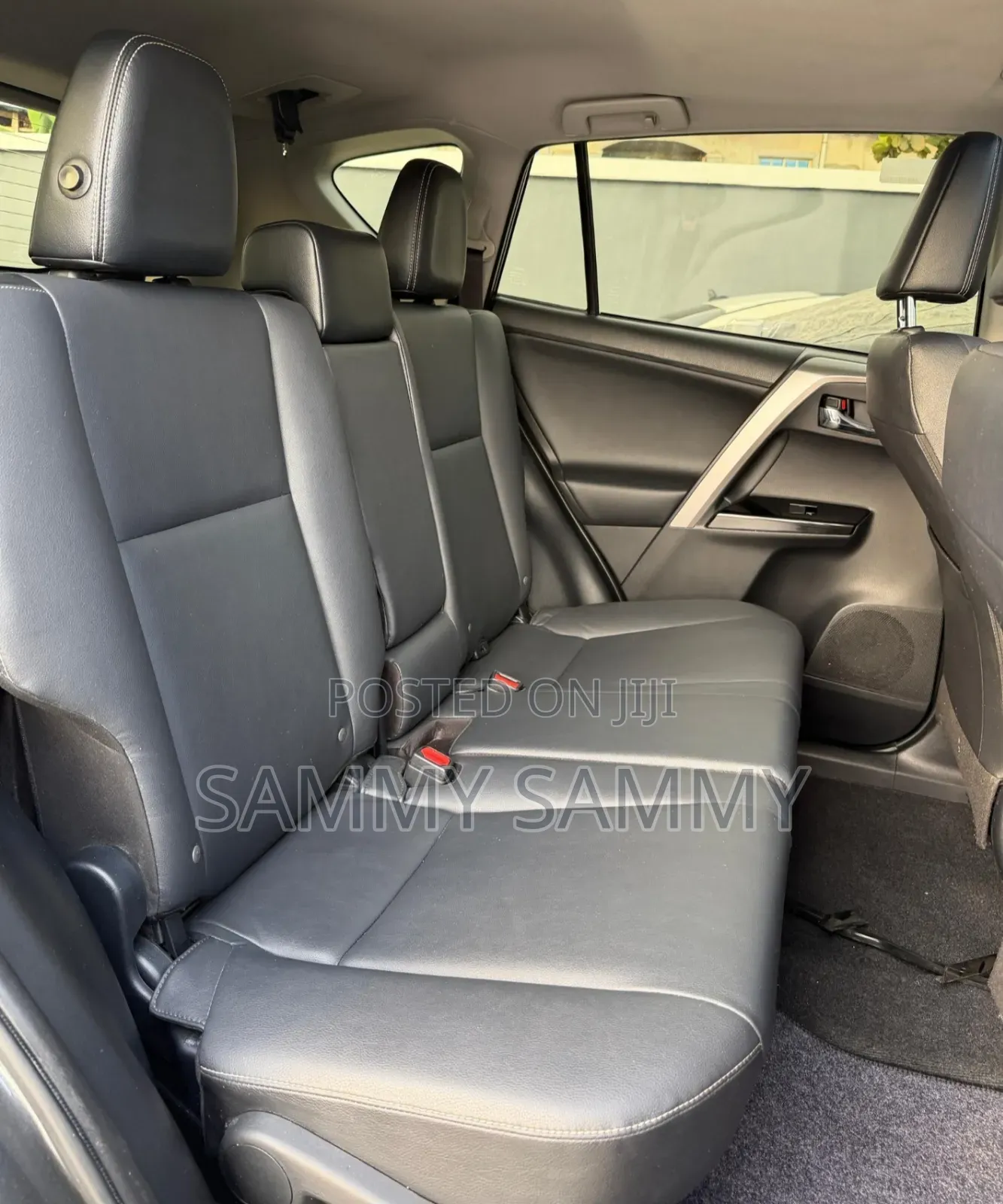 Toyota RAV4 2017 Gray