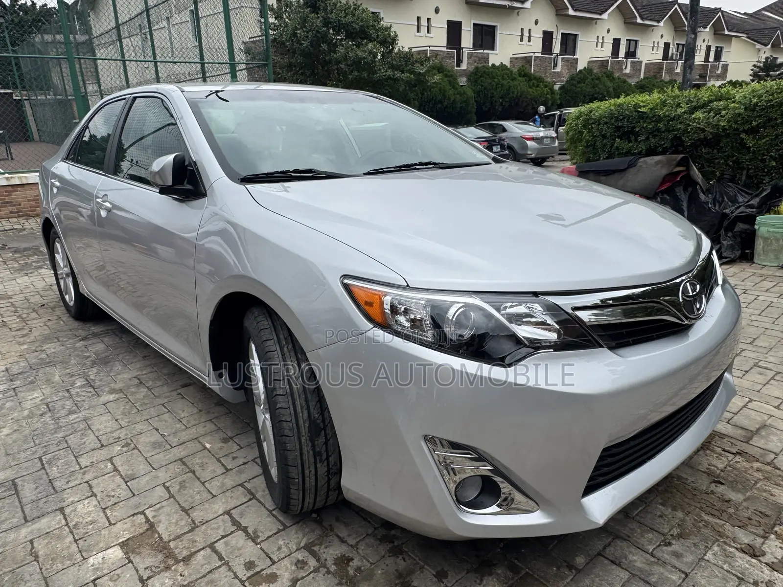 Toyota Camry LE 4dr Sedan (2.5L 4cyl 6A) 2014 Silver