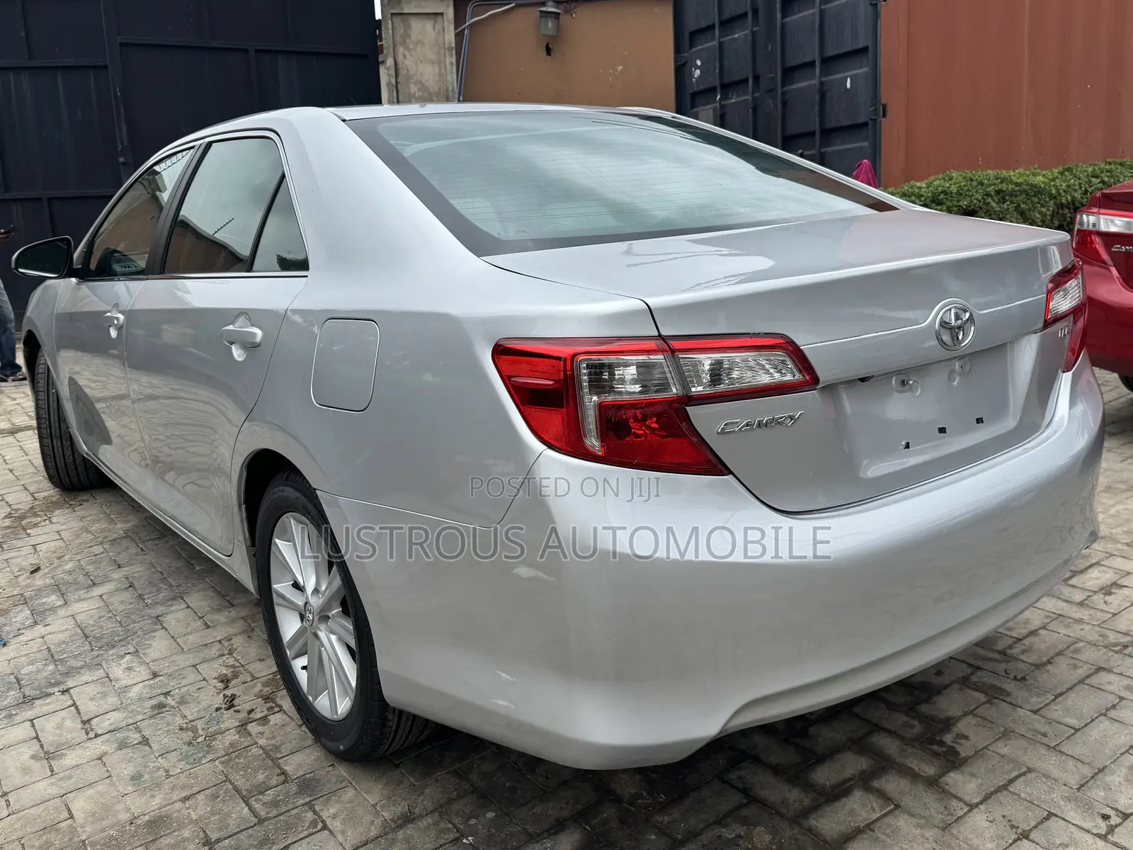 Toyota Camry LE 4dr Sedan (2.5L 4cyl 6A) 2014 Silver