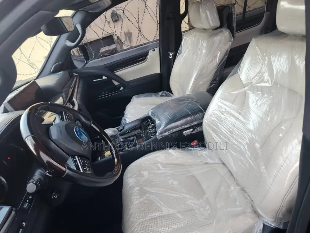 Lexus LX 570 (5 seats) AWD 2019 Black
