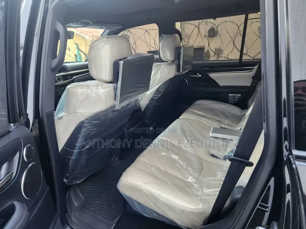 Lexus LX 570 (5 seats) AWD 2019 Black