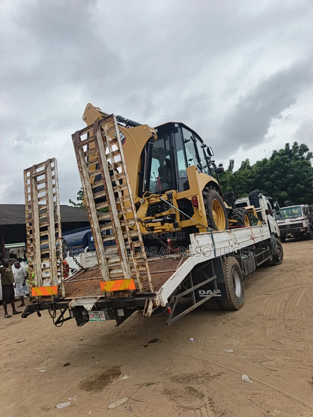 Truck With Ramp for HIRE