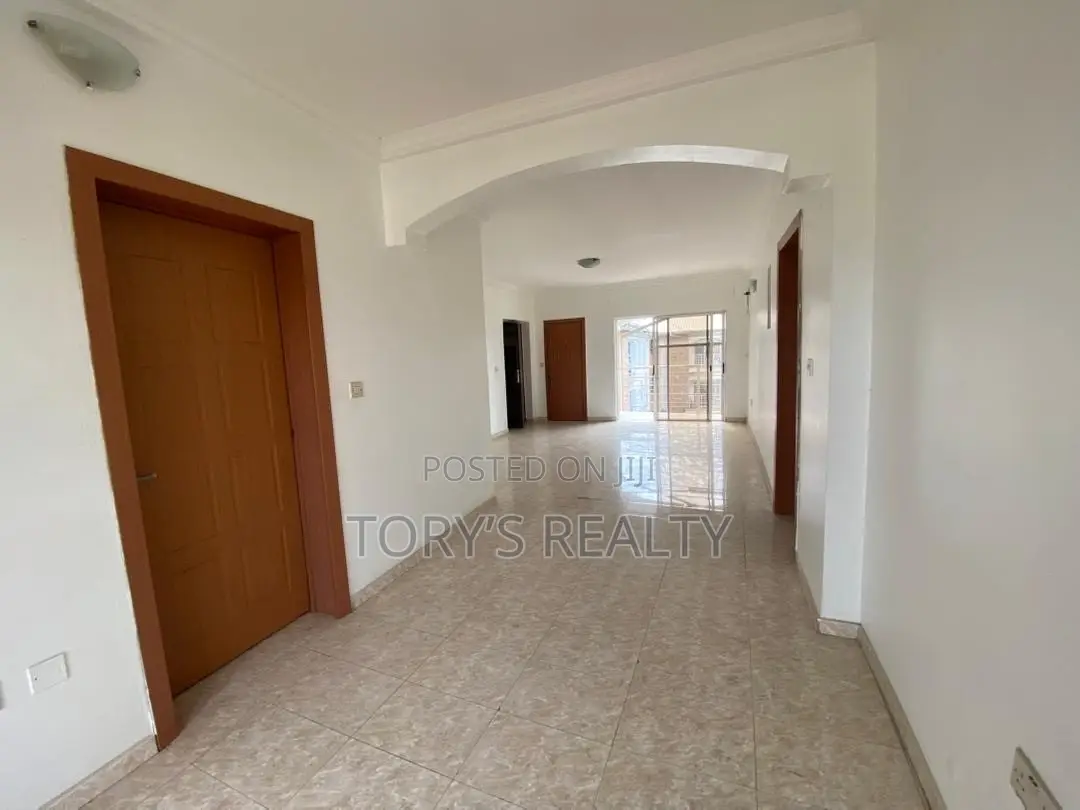 3bdrm Apartment in Victoria Island Extension for sale