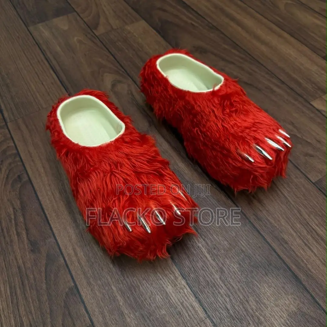 Premium Hardest Studio Bear Claws Mules