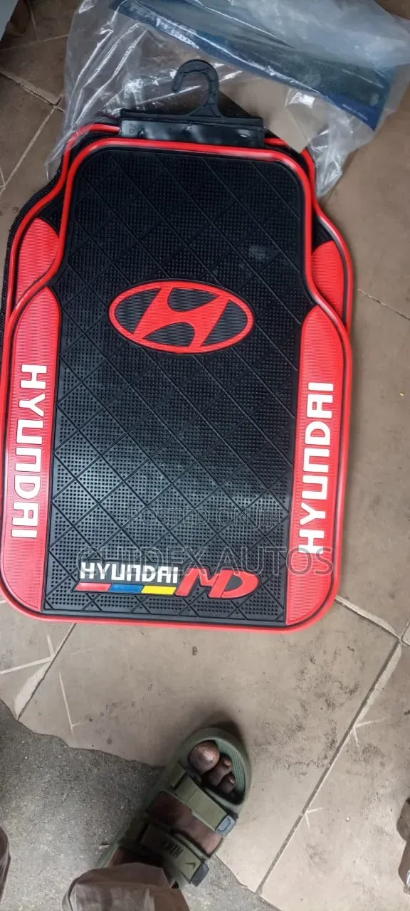 Rubber Foot Mat for Hyundai "