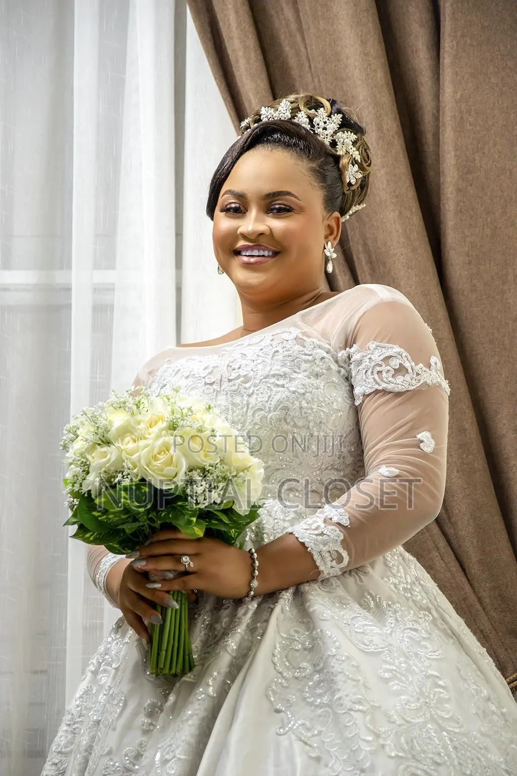2 in 1 Wedding Dress With Accessories for Rent