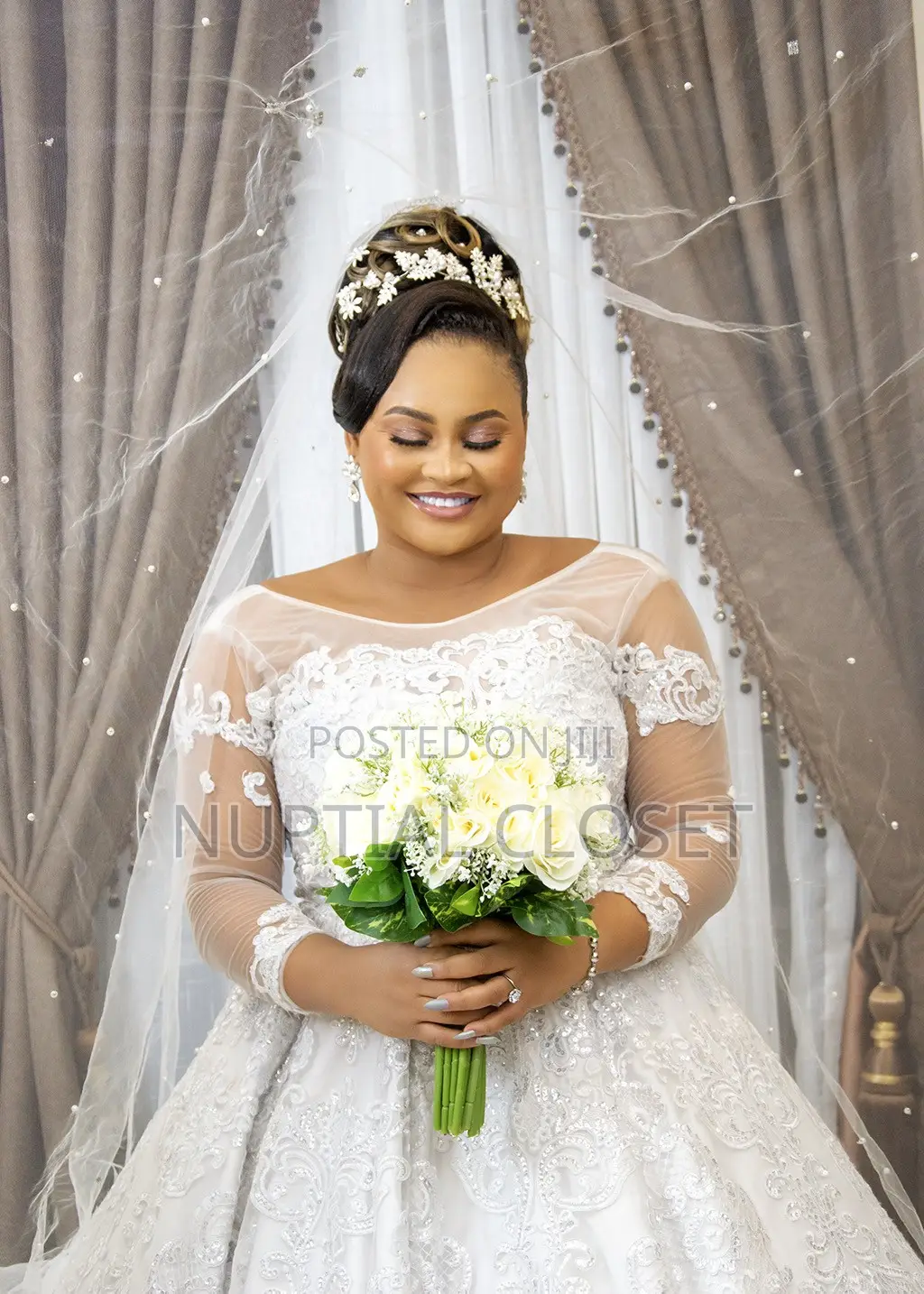 2 in 1 Wedding Dress With Accessories for Rent