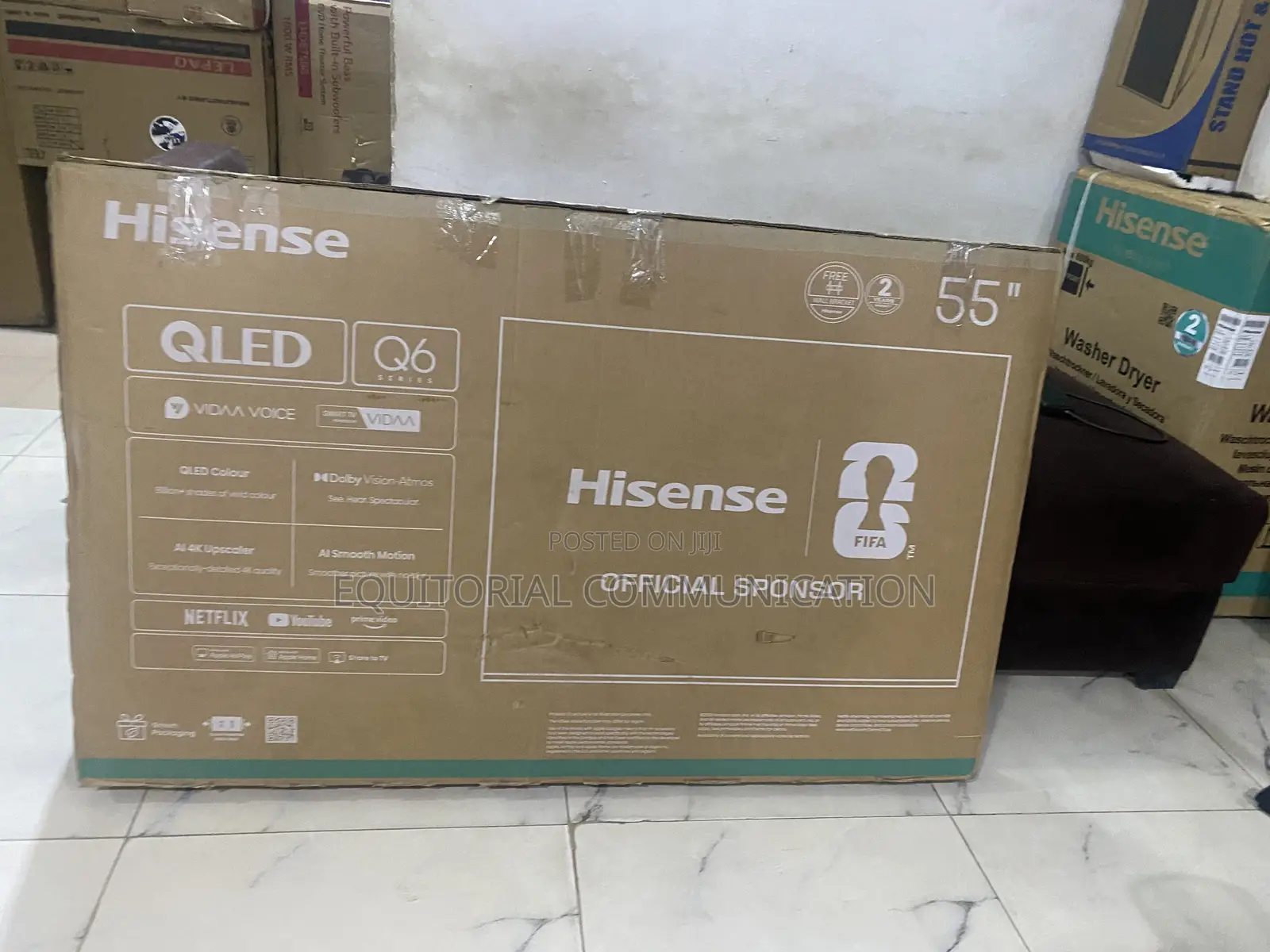 Hisense 55 Inch Smart QLED Entertainment Screen
