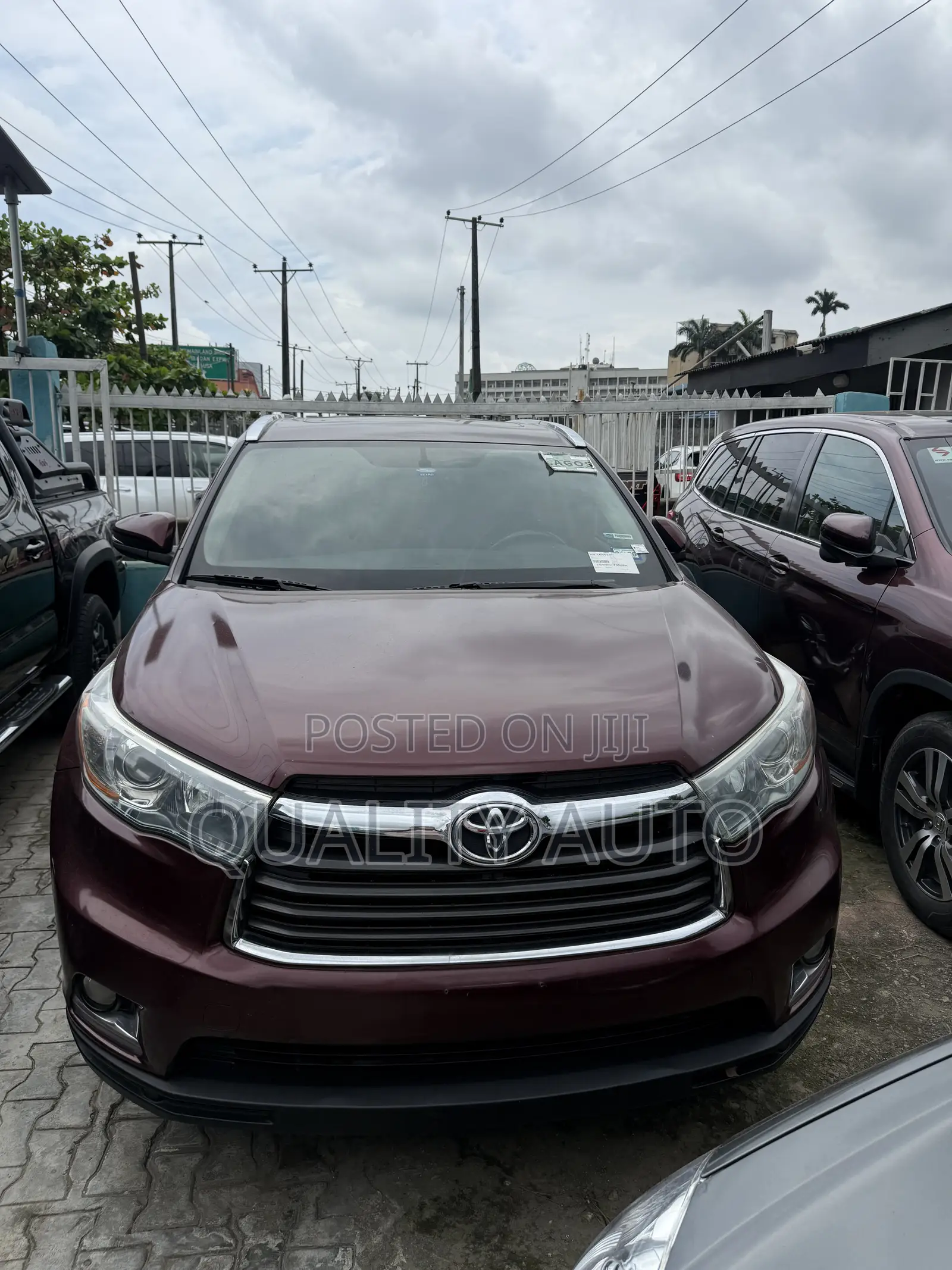 Toyota Highlander Limited Platinum 4dr SUV (3.5L 6cyl 6A) 2015 Purple