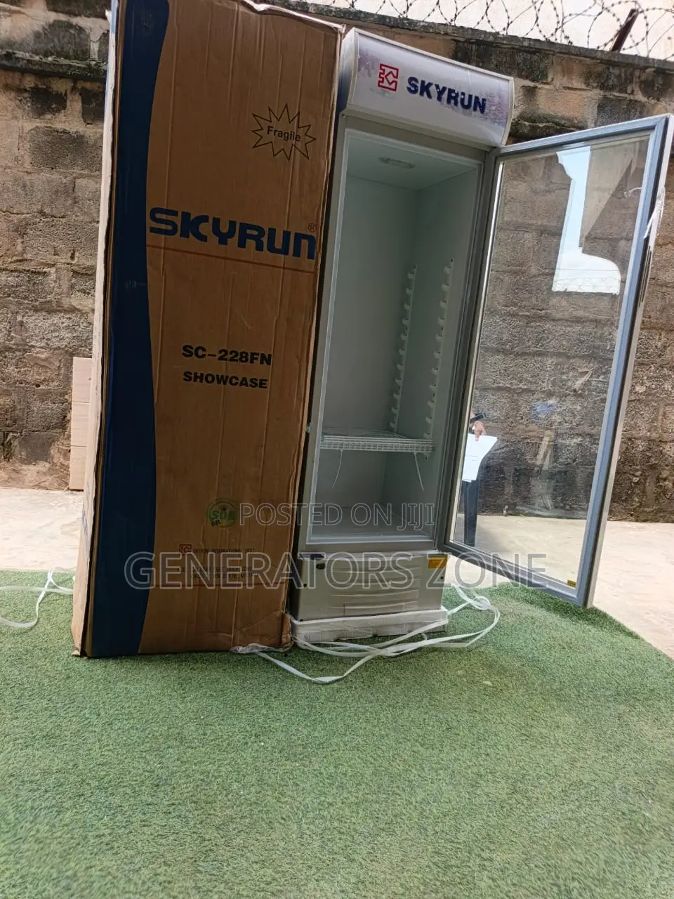 Skyrun SC-228FN Glass Door Display Chiller