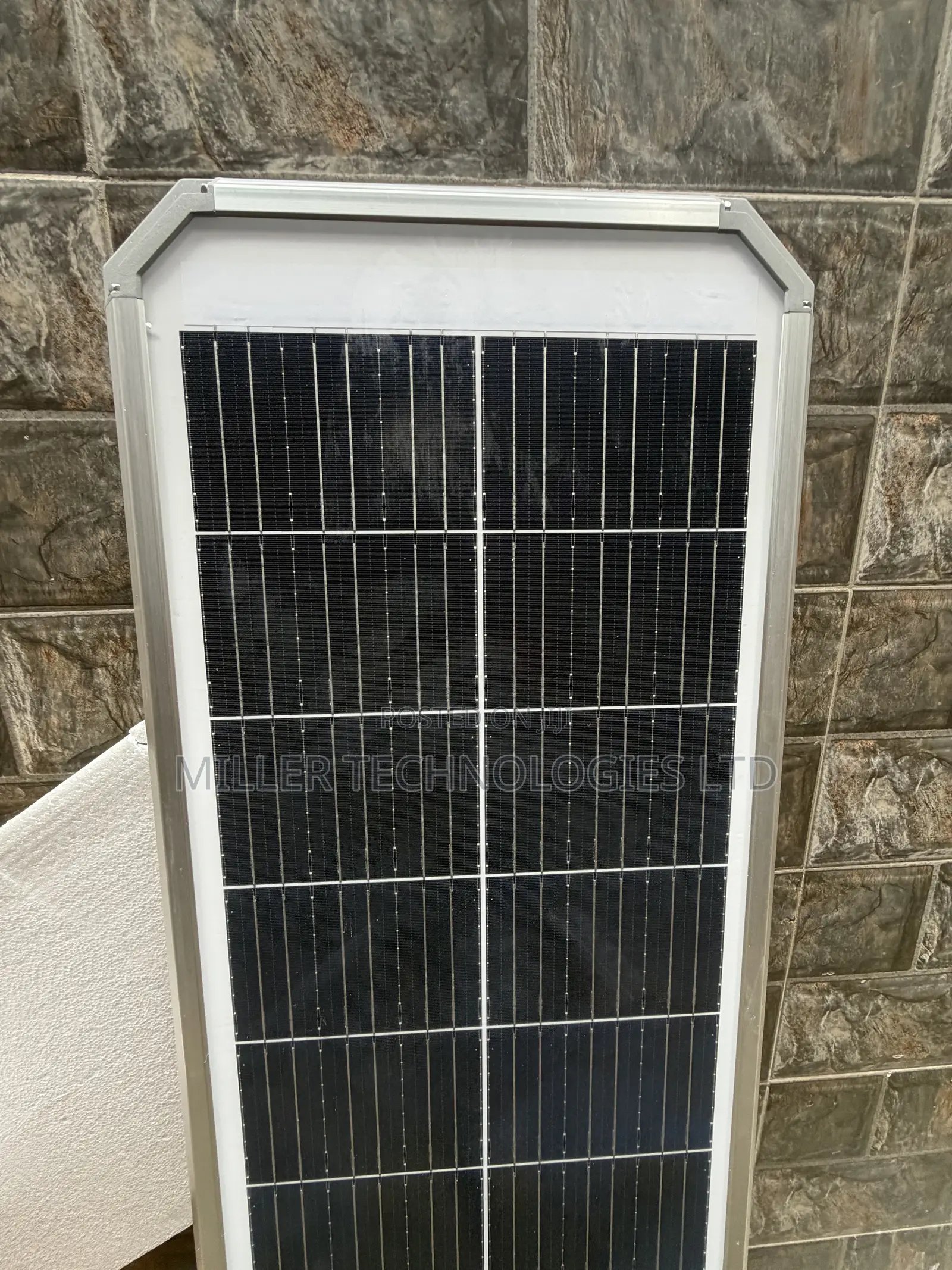 D2 Felicity All-in-One Solar LED Lamp for Outdoor Lighting