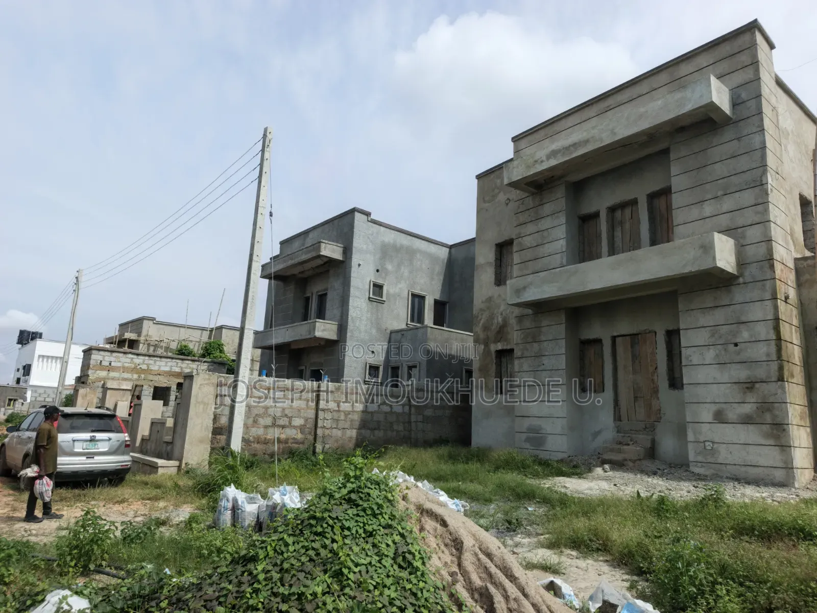 4bdrm Duplex in Surram Estate, Sabon Lugbe for sale