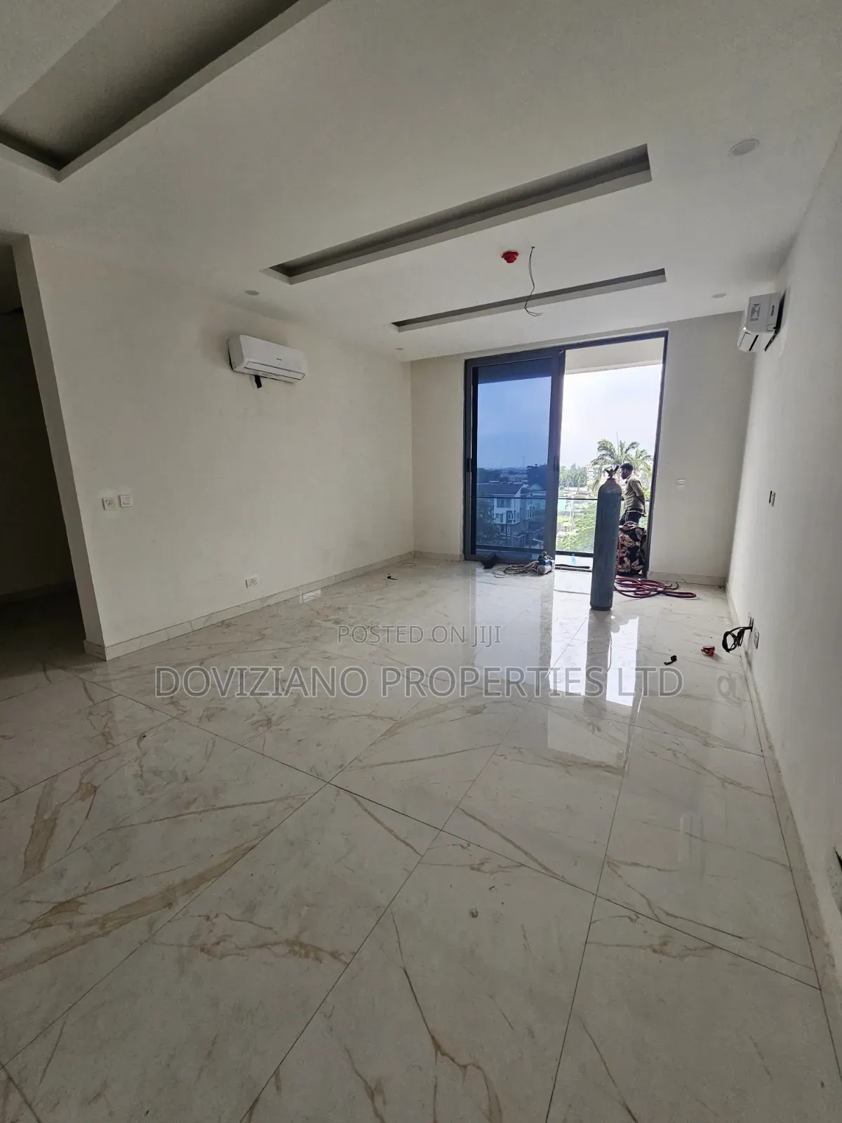 3bdrm Apartment in Ikeja GRA for rent