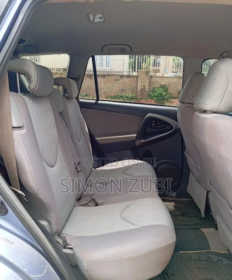Toyota RAV4 2010 Blue