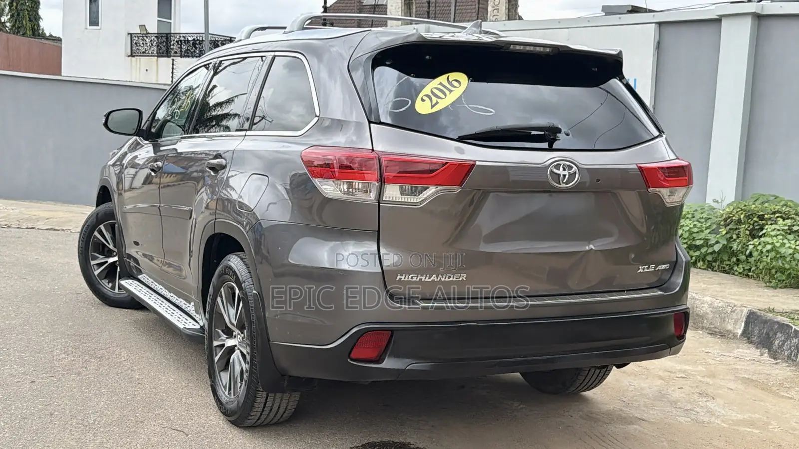 Toyota Highlander XLE V6 4x4 (3.5L 6cyl 6A) 2016 Gray