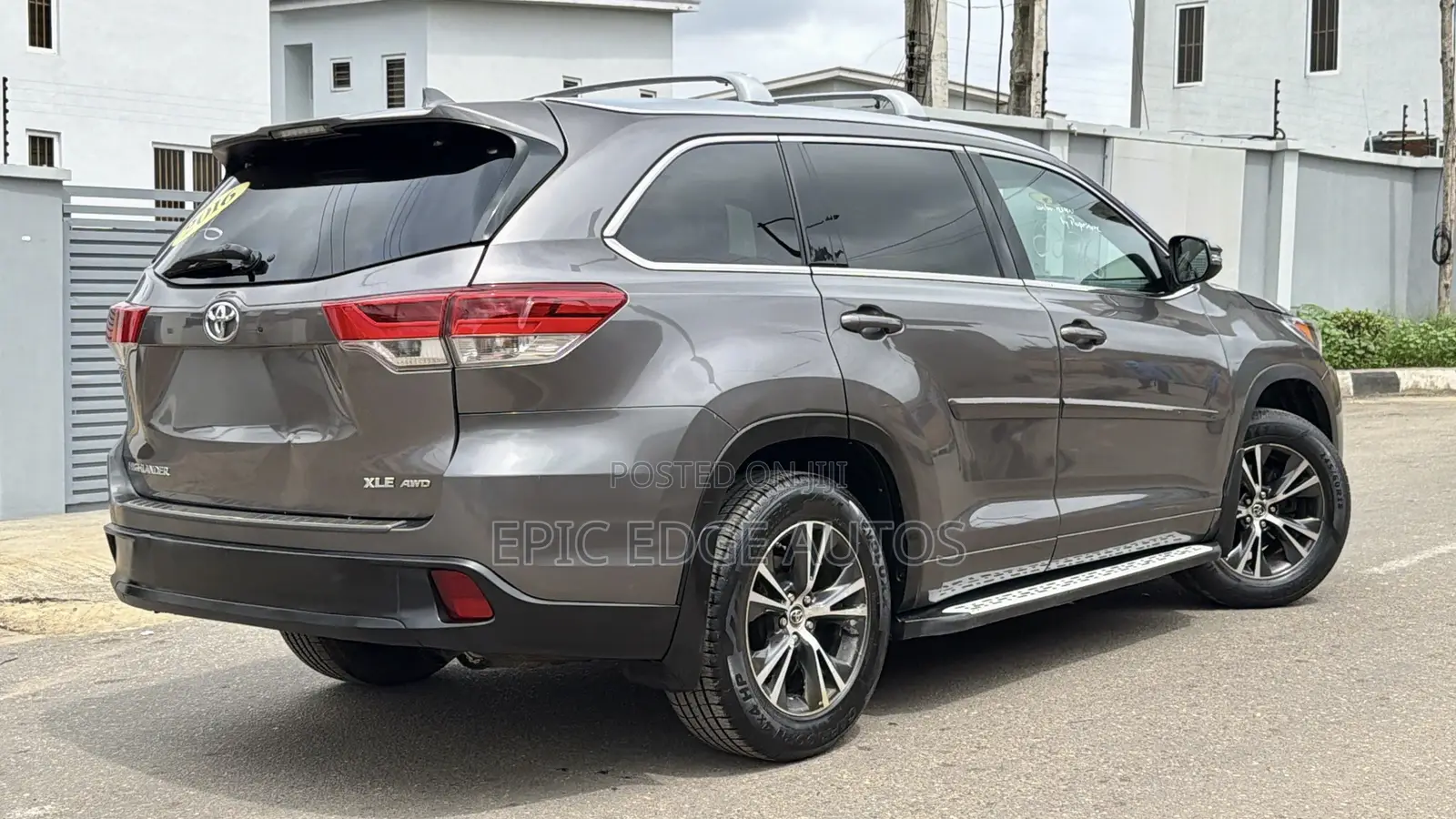Toyota Highlander XLE V6 4x4 (3.5L 6cyl 6A) 2016 Gray