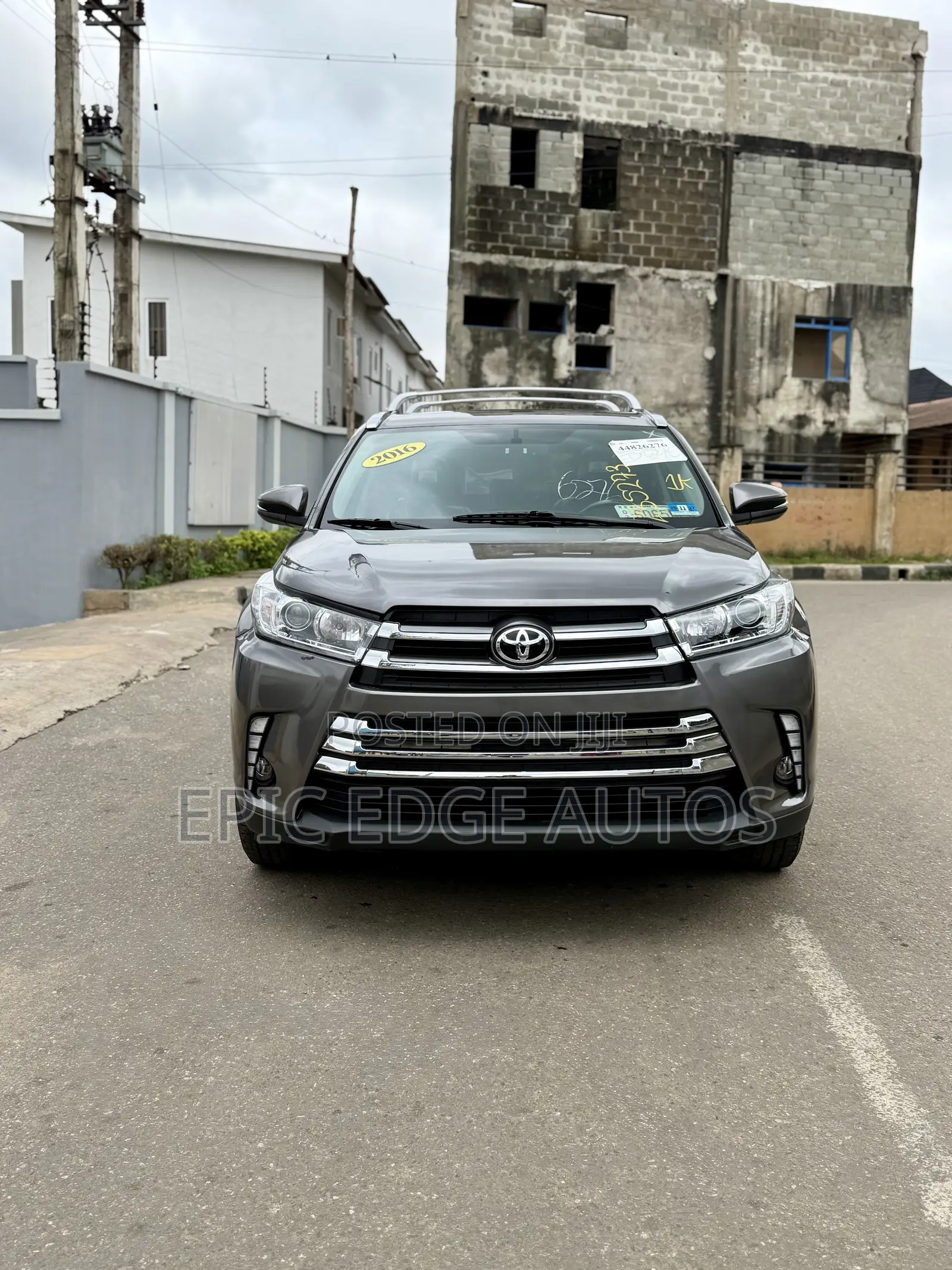 Toyota Highlander XLE V6 4x4 (3.5L 6cyl 6A) 2016 Gray