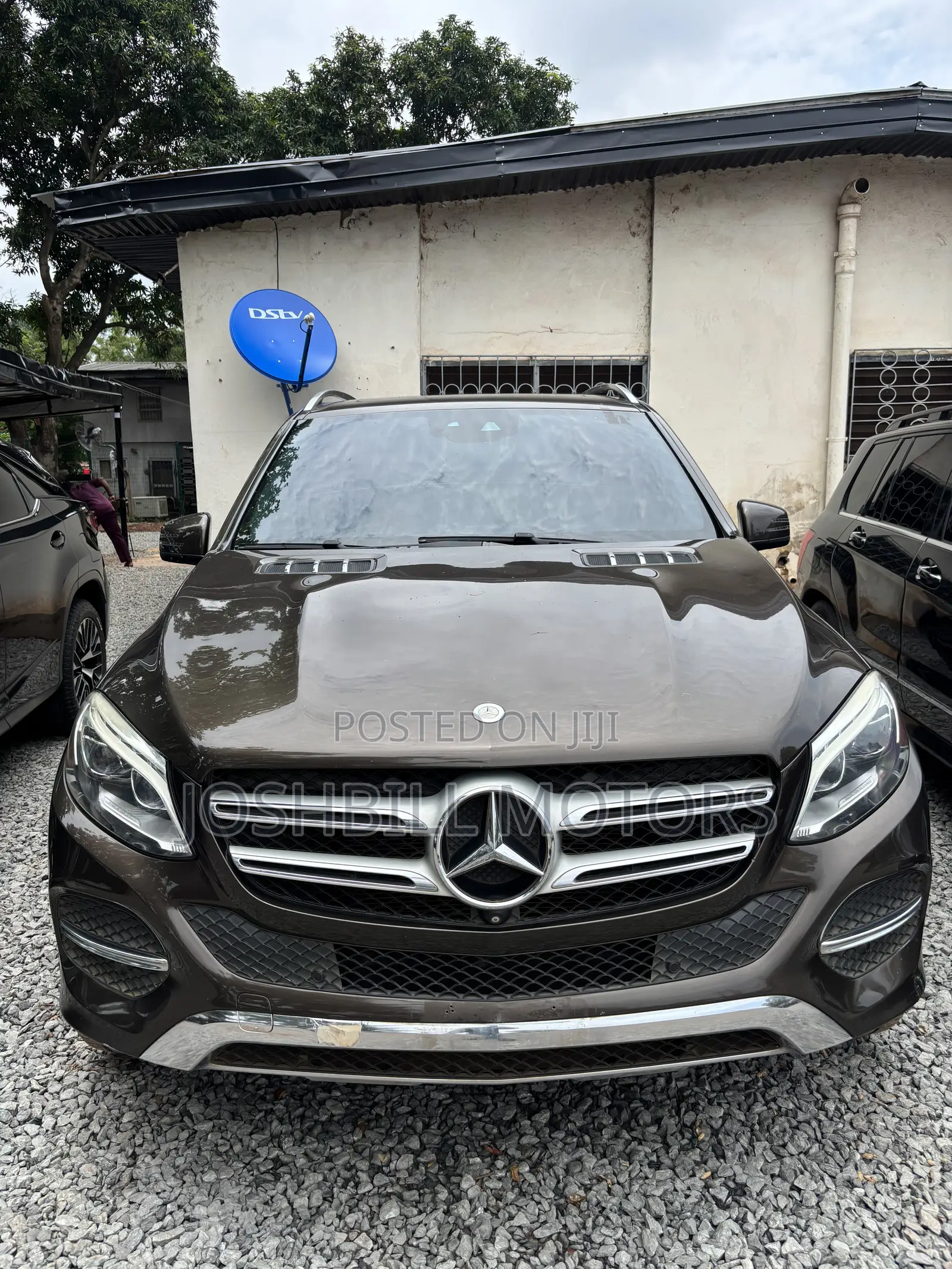 Mercedes-Benz GLE-Class GLE 350d 4MATIC 2017 Gold