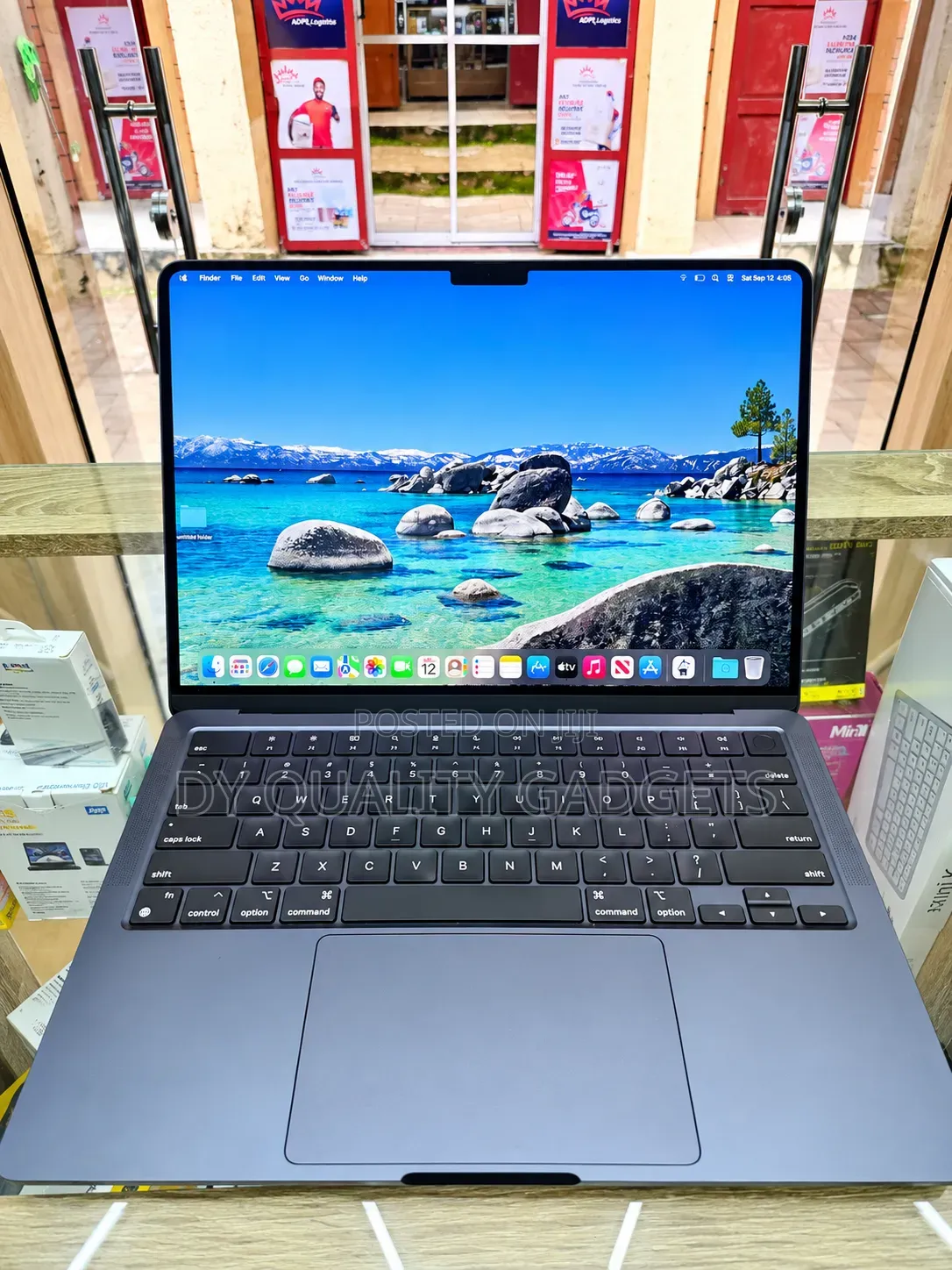 Laptop Apple MacBook Air 2022 M2 8GB Apple M2 SSD 256GB