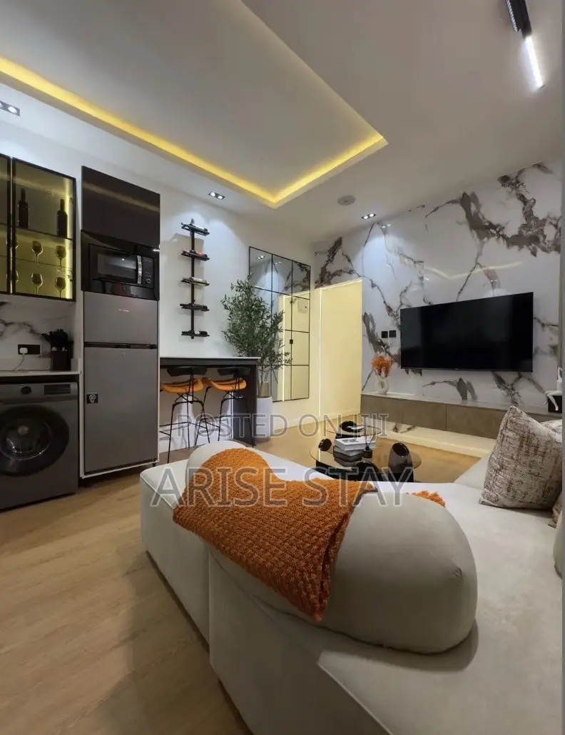 1 Bedroom Shortlet in Lekki Phase 1