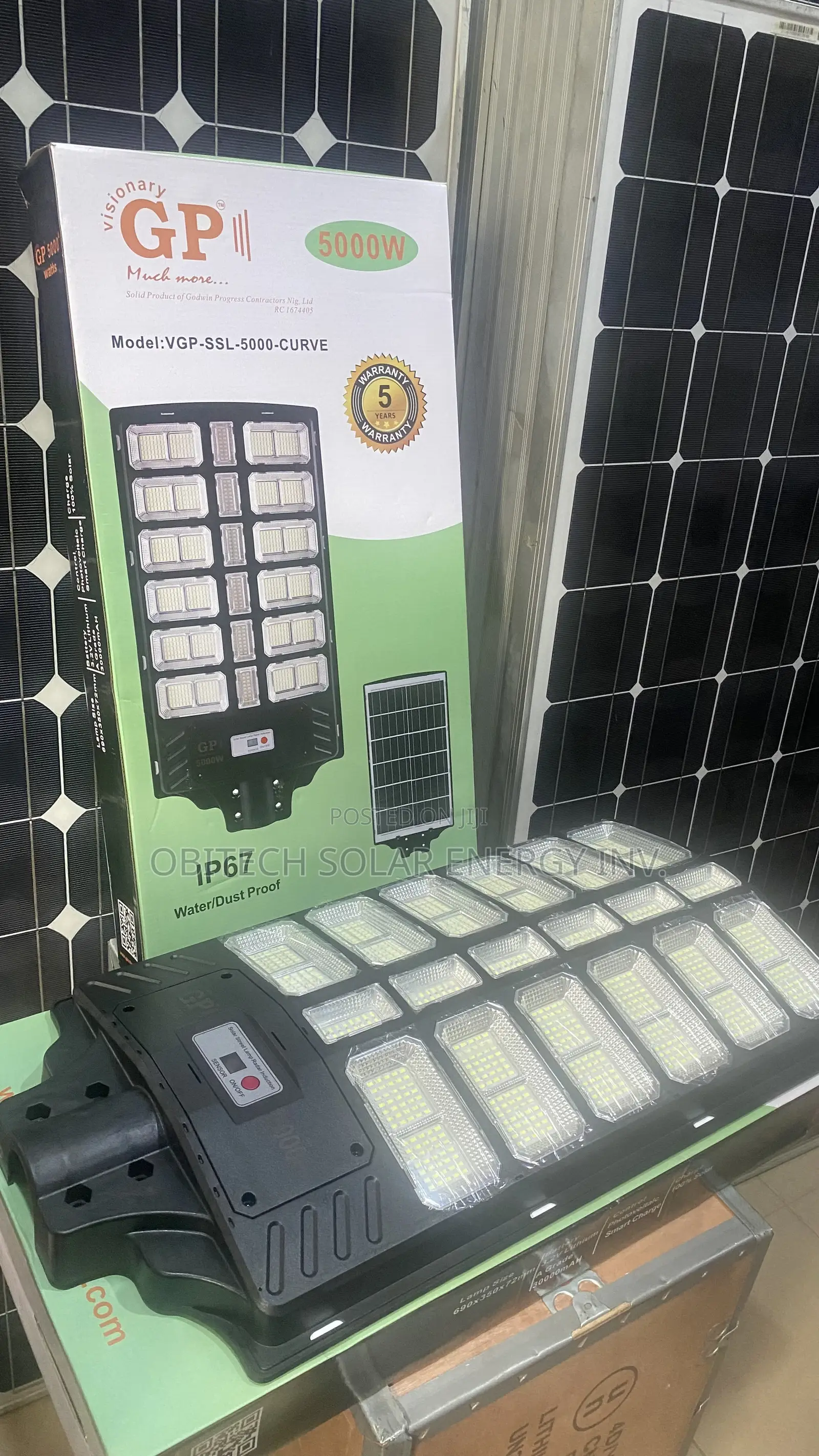 5000W 30-Eyes Solar Street Light