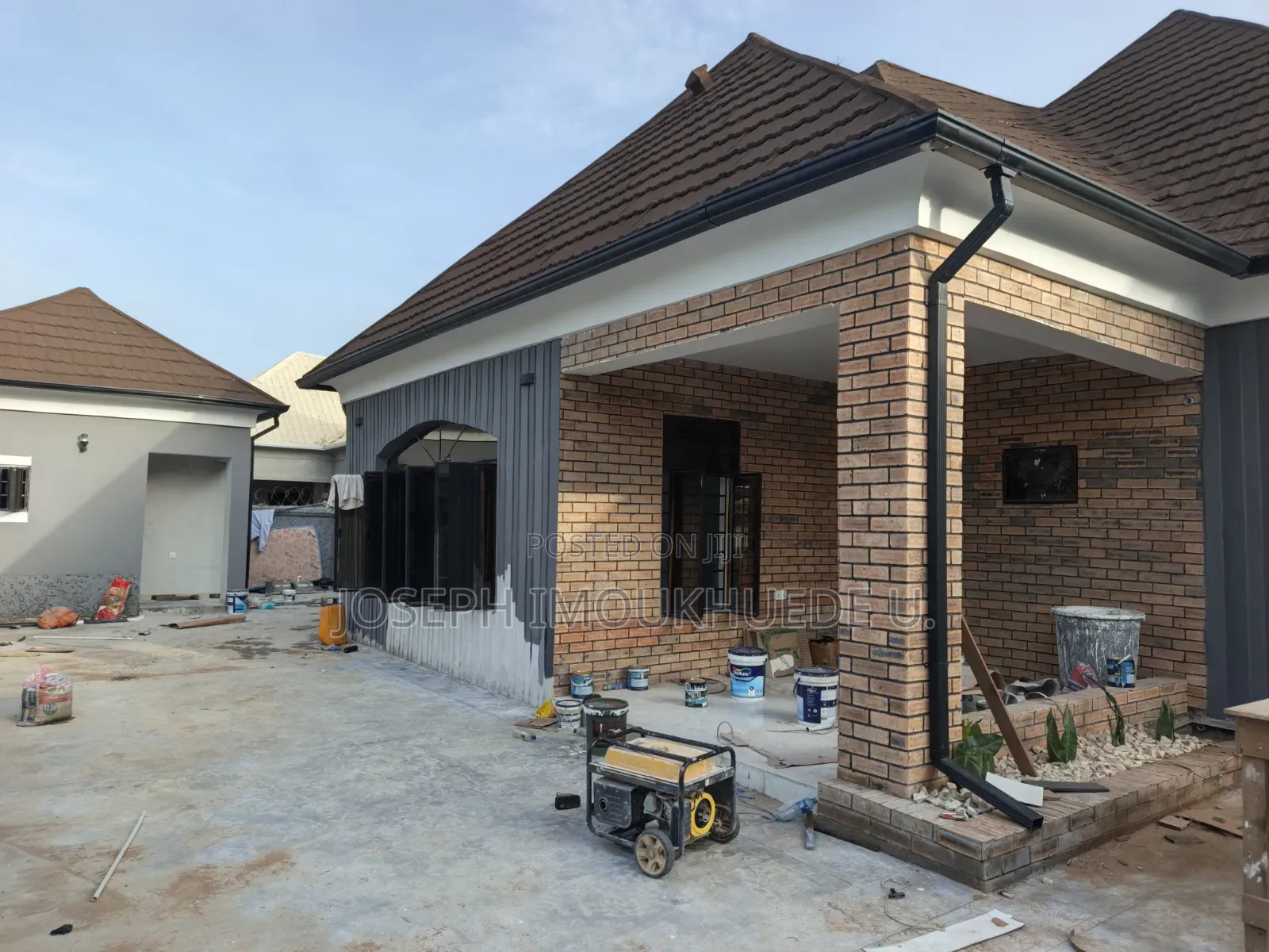4bdrm Bungalow in Faplins Estate, Dakwo District for sale