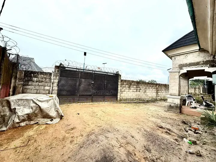 3bdrm Bungalow in Port-Harcourt for sale