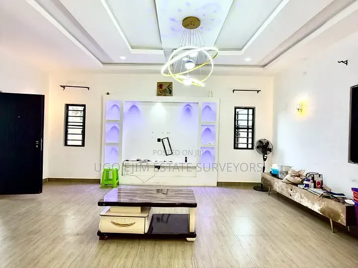 3bdrm Bungalow in Port-Harcourt for sale