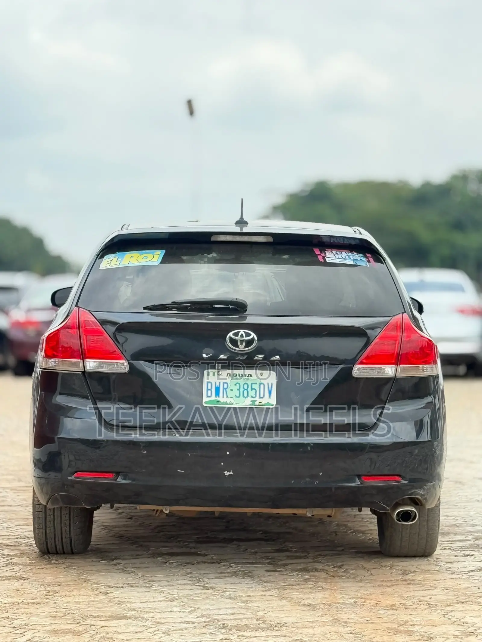 Toyota Venza LE 2010 Black