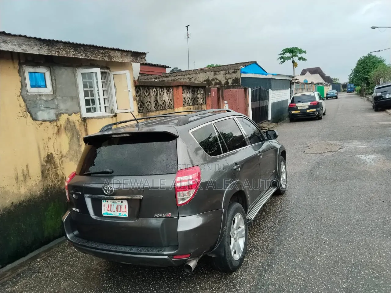 Toyota RAV4 3.5 2011 Gray