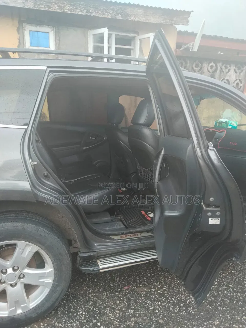 Toyota RAV4 3.5 2011 Gray