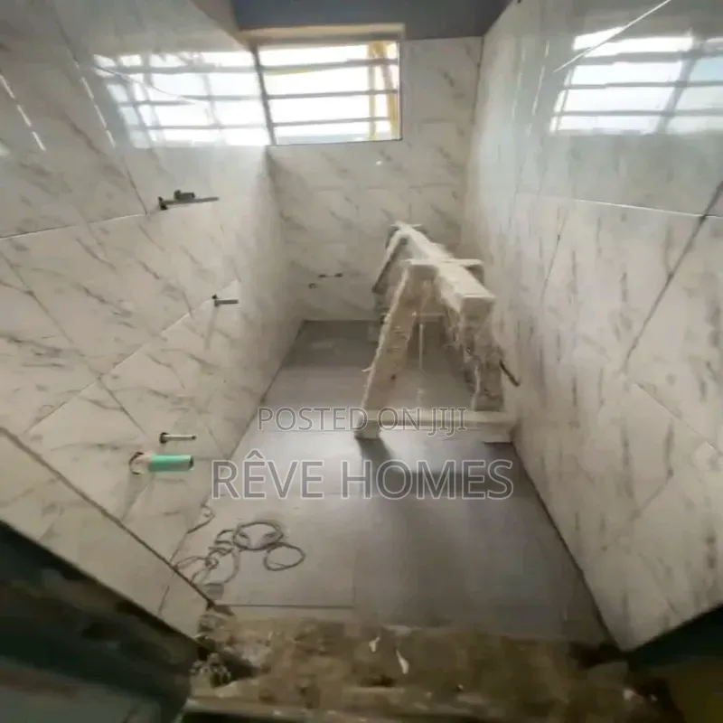 Studio Apartment in Fadeyi for rent