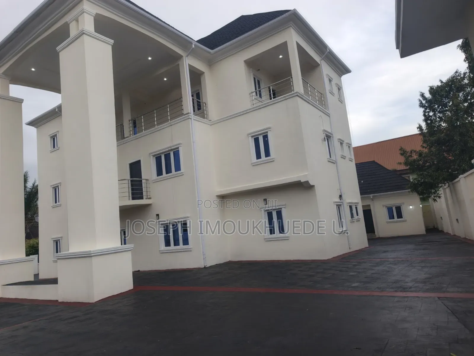 15bdrm Apartment in City Estate, Dakwo District for sale