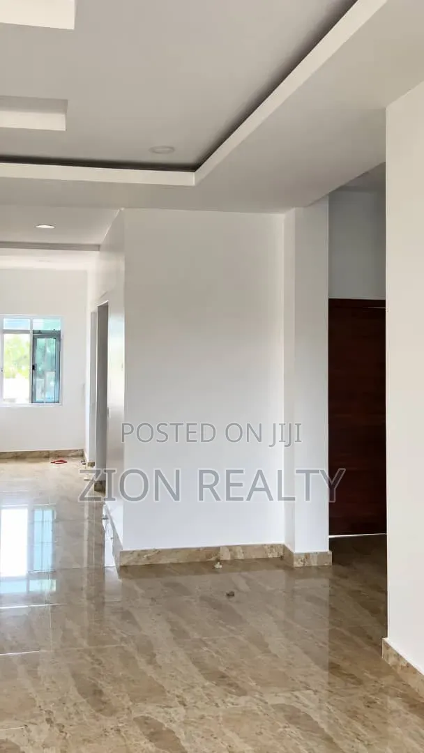 2bdrm Apartment in Blue House Area, Awoyaya for rent
